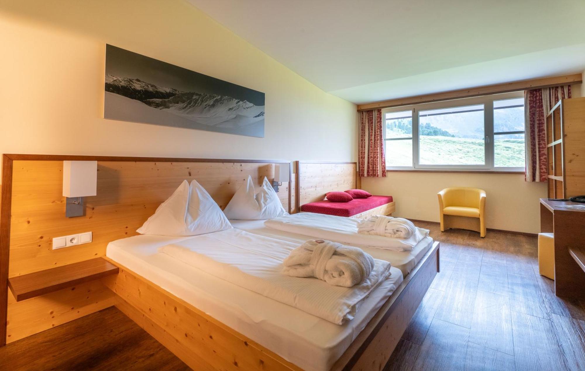 Familiekamer met Uitzicht op de Bergen